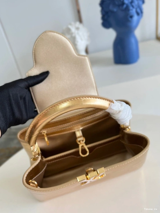Affordable CAPUCINES LOUIS VUITTON BB 0804